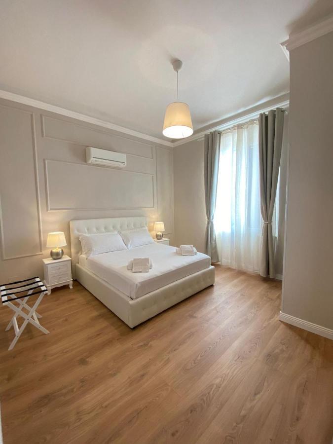 Four Lions Villa Guesthouse Pisa Bagian luar foto